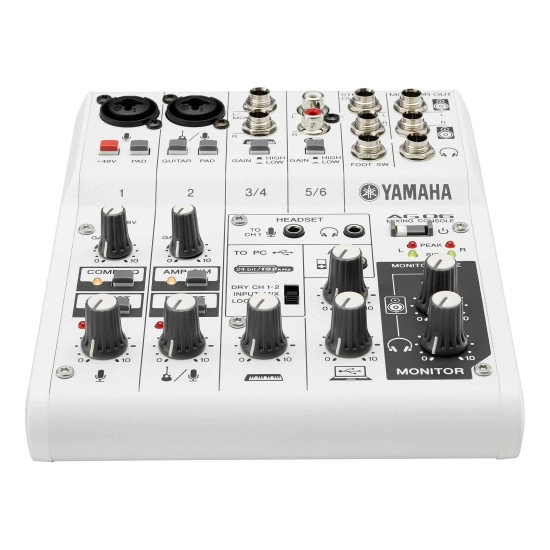 Yamaha MESA MISTURA USB AG06