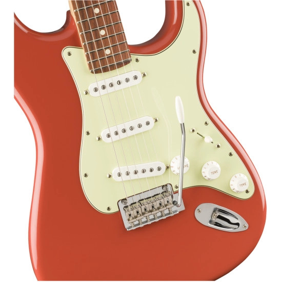 Fender Limited Edition Player Stratocaster PF Fiesta Red