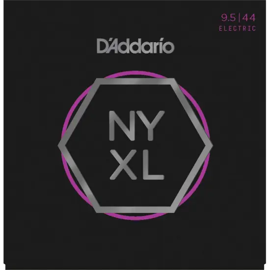 Daddario  NYXL09544