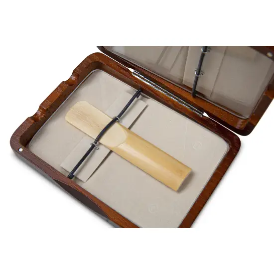 Gewa Porta Palhetas Saxofone Tenor Madeira Castanha