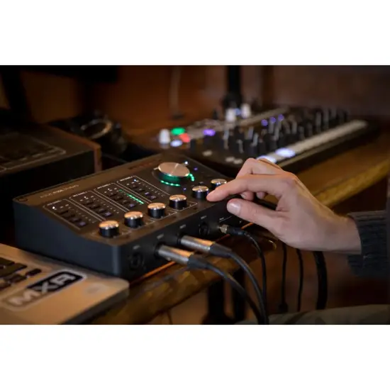 Arturia INTERFACE USB Audiofuse Studio