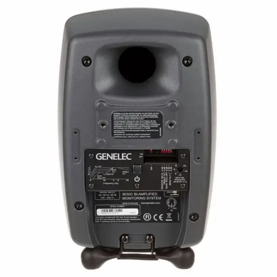 Genelec MONITOR ESTUDIO 8030 CP