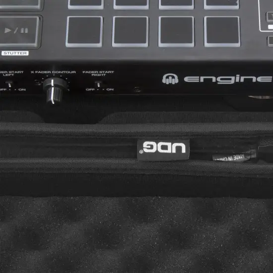 UDG ESTOJO CONTROLADOR DJ U8310BL