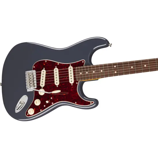 Fender AM Pro CLSC Strat RW FBLK