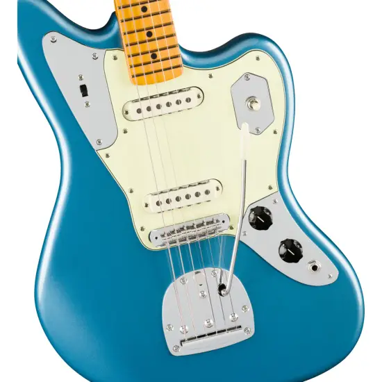Fender AM Pro CLSC Jaguar MN FLPB