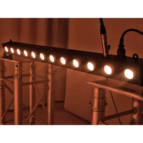 Eurolite BARRA LED Bar 12 QCL RGBW