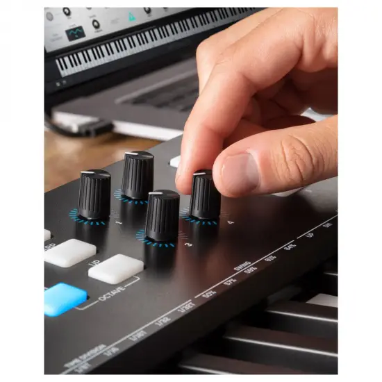 Alesis V61 MKII