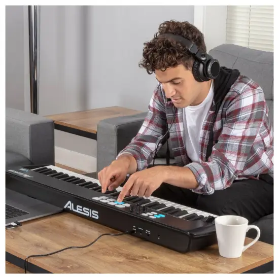 Alesis V61 MKII