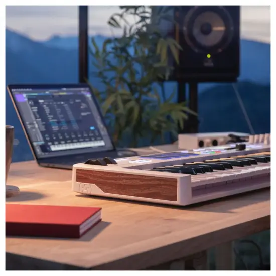 Arturia Keylab Essential 49 Mk3 White