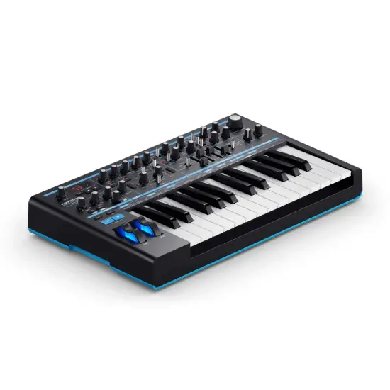 NOVATION Bass Station II
